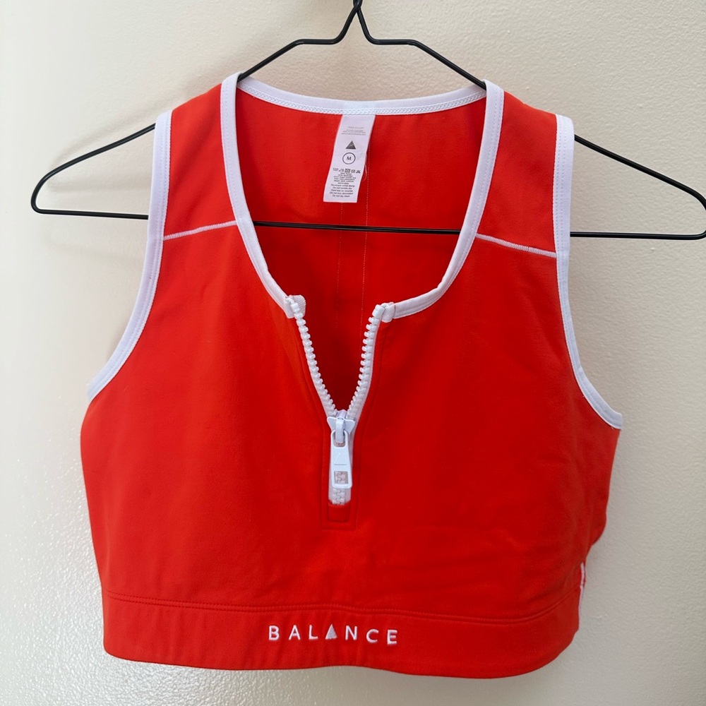 Balance cropped sports bra